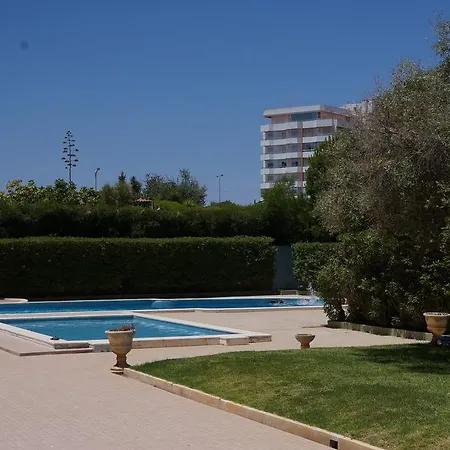 Paraiso De *